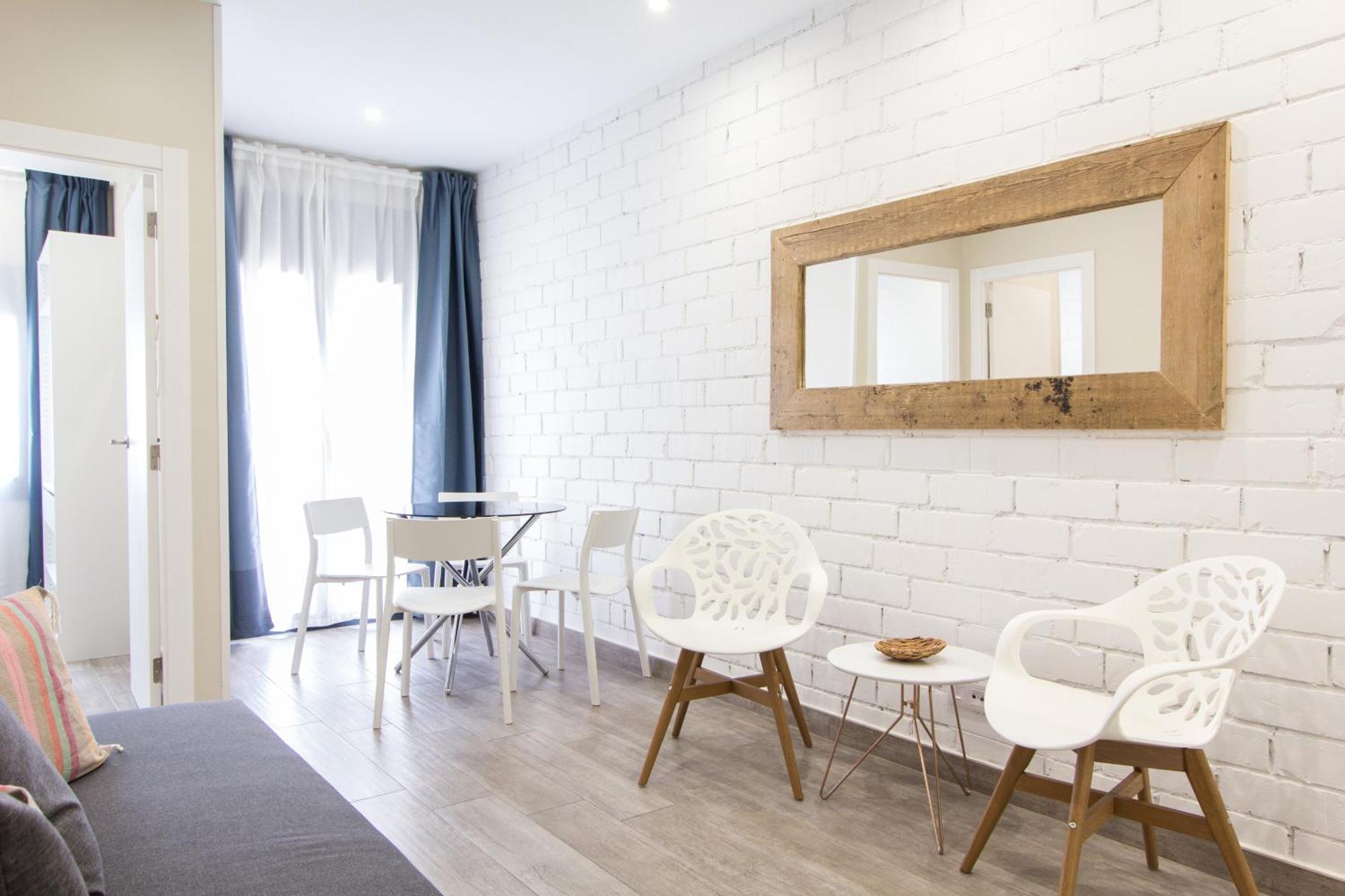 Novus Homes Barcelona Santa Eulalia *