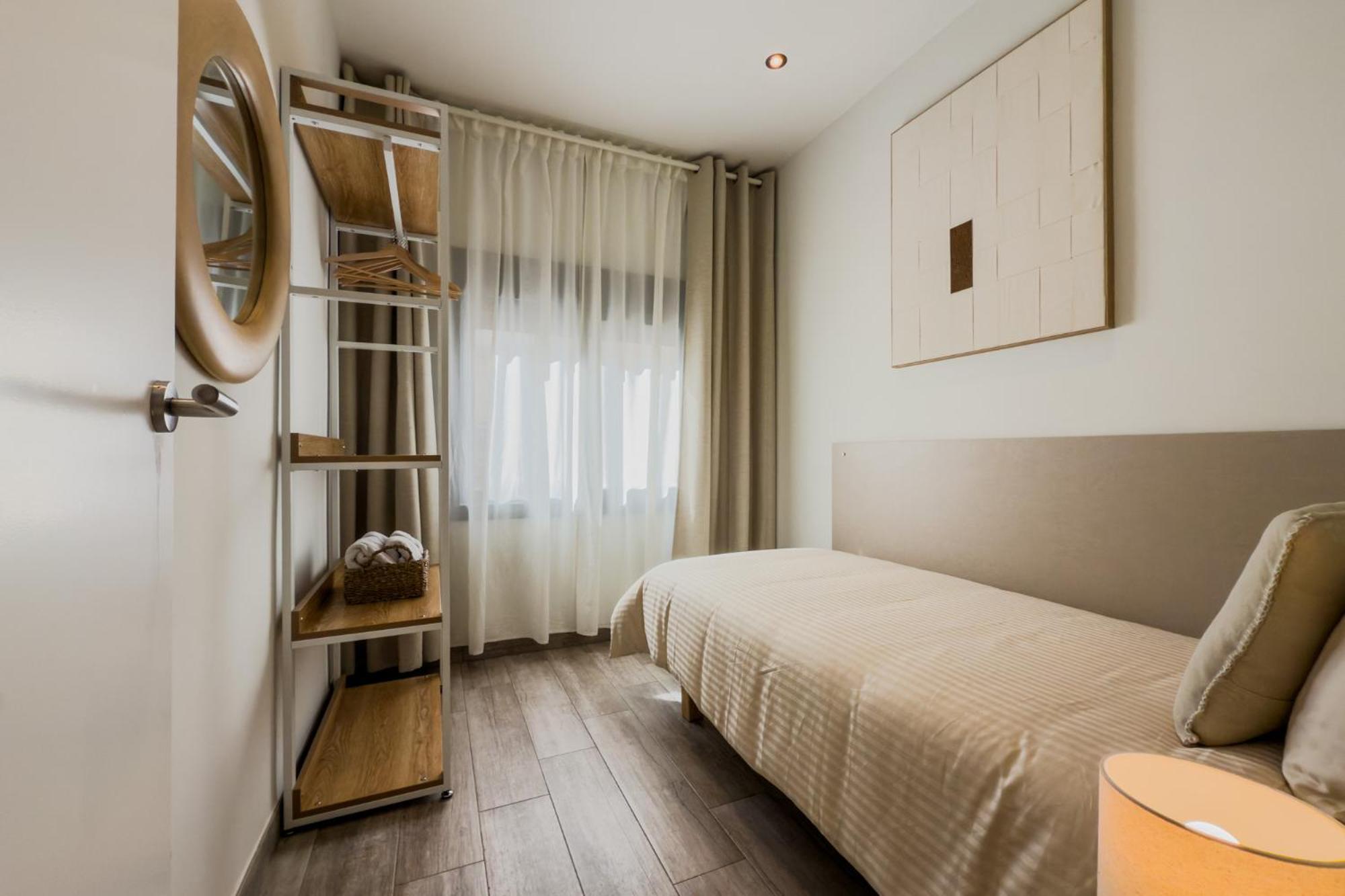 Novus Homes Barcelona Santa Eulalia * L'Hospitalet de Llobregat
