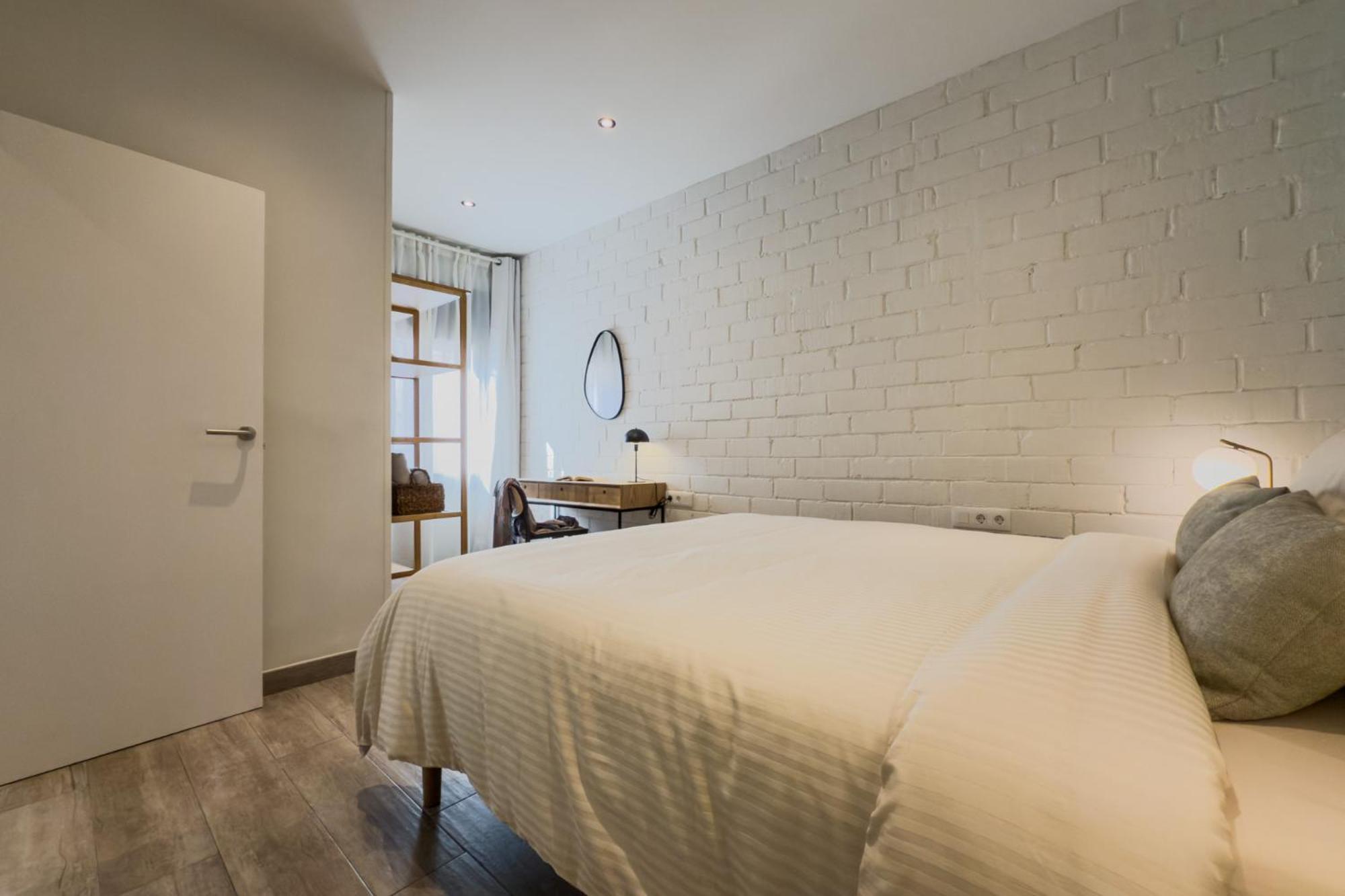 Novus Homes Barcelona Santa Eulalia * L'Hospitalet de Llobregat